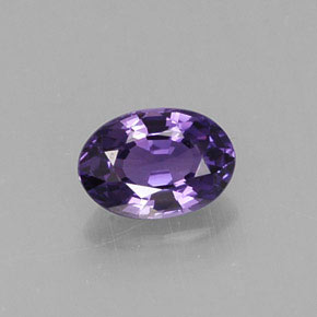 0.61克拉天然紫罗兰色蓝宝石，椭圆形切割，5.8×4.1毫米，VS