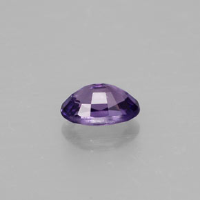 0.70克拉天然紫罗兰色蓝宝石，椭圆形切割，6.1×4.1毫米，VS