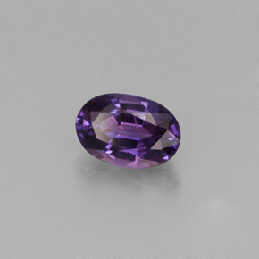 0.67克拉天然紫罗兰色蓝宝石，椭圆形切割，6.1×4.2毫米，VS