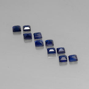 天然蓝宝石，方形，2.6×2.5毫米，VVS-VS
