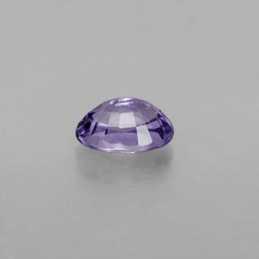 0.68克拉天然紫罗兰色蓝宝石，椭圆形切割，5.9×4.2毫米，VVS
