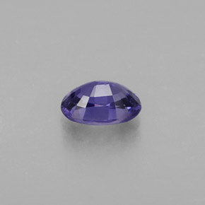 0.60克拉天然紫罗兰色蓝宝石，椭圆形切割，5.9×4.1毫米，VVS