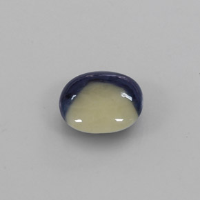 0.85克拉天然双色蓝宝石，垫形剪裁，6.3×6.2毫米，半透明
