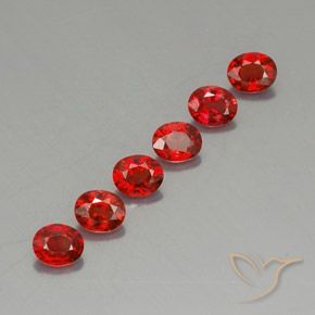 1.81克拉天然蓝宝石，椭圆形，VVS-VS