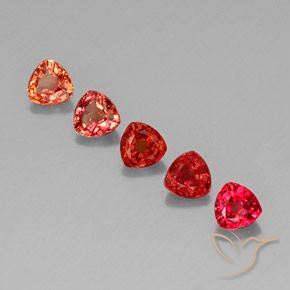 1.74天然多色蓝宝石，三角形，4.1×4.1毫米，VVS-VS