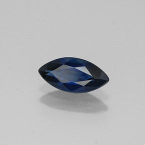 0.83克拉天然蓝宝石，马眼形，8.8×4.3毫米，VS