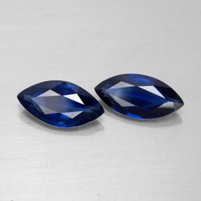 天然蓝宝石，马眼形，8.8×4.6毫米，VS