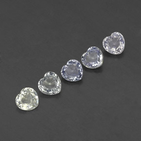 1.89天然白色蓝宝石，心形，4.4×4.3毫米，VVS-VS