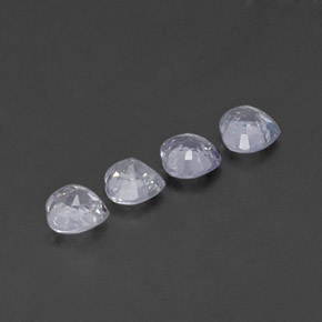 天然白色蓝宝石，心形，4.2×4.1毫米，VVS-VS