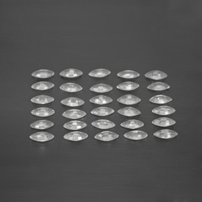 天然白色蓝宝石，马眼形，3.9×2.1毫米，VVS-VS