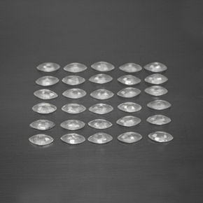 天然白色蓝宝石，马眼形，4.7×2.5毫米，VVS-VS