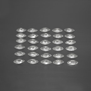 天然白色蓝宝石，马眼形，4.9×2.5毫米，VVS-VS