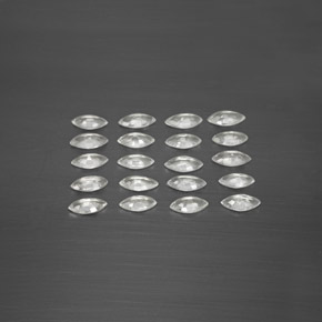天然白色蓝宝石，马眼形，4.7×2.5毫米，VVS-VS