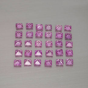 天然粉色蓝宝石，方形，2.6×2.6毫米，VVS-VS
