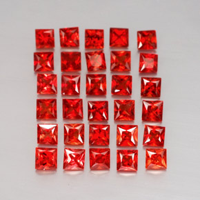 天然橙色蓝宝石，方形，2.7×2.7毫米，VVS-VS