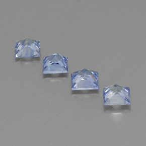 天然蓝宝石，方形，3.9×3.9毫米，VVS-VS