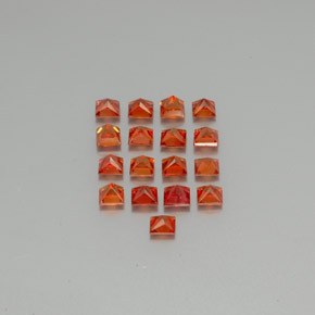 天然橙色蓝宝石，方形，3.2×3.2毫米，VVS-VS
