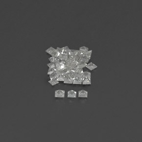 天然白色蓝宝石，方形，1.7×1.7毫米，VVS-VS