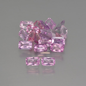 天然多色蓝宝石，祖母绿式切割，4.9×2.9毫米，VS-SI