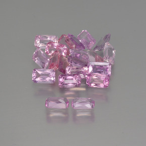 天然多色蓝宝石，祖母绿式切割，4.9×2.9毫米，VS-SI