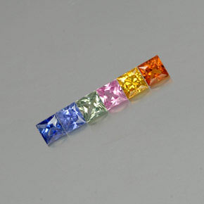 天然多色蓝宝石，方形，3.3×3.2毫米，VVS-VS
