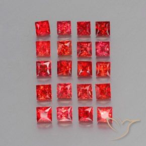 2.67天然橙色蓝宝石，方形，2.6×2.5毫米，VVS-VS