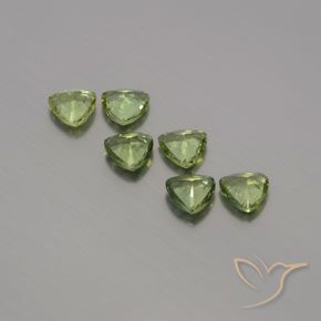 1.65克拉天然蓝宝石，胖三角形，VVS-VS