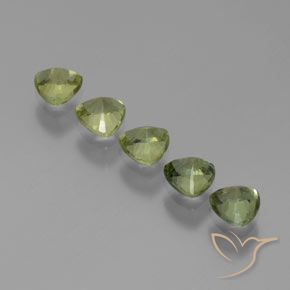 1.84克拉天然蓝宝石，胖三角形，VS