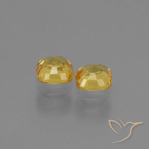 0.97克拉天然蓝宝石，软垫，VVS-VS