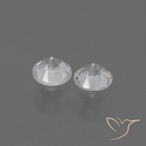 0.83克拉天然蓝宝石，圆形的，VVS-VS