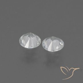 0.65克拉天然蓝宝石，圆形的，VVS-VS