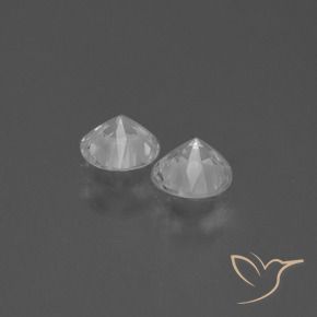 0.86克拉天然蓝宝石，圆形的，VVS-VS