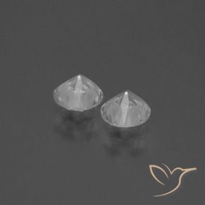 0.80克拉天然蓝宝石，圆形的，VVS-VS