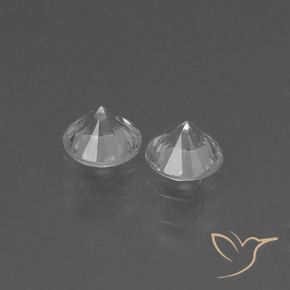 0.85克拉天然蓝宝石，圆形的，VVS-VS