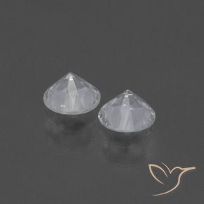0.83克拉天然蓝宝石，圆形的，VVS-VS