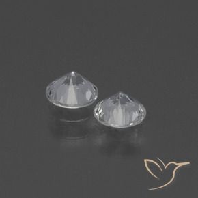 0.76克拉天然蓝宝石，圆形的，VS