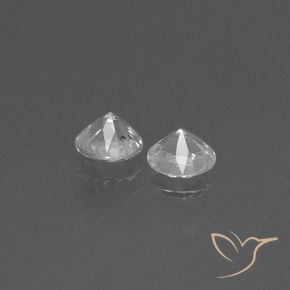 0.87克拉天然蓝宝石，圆形的，VS