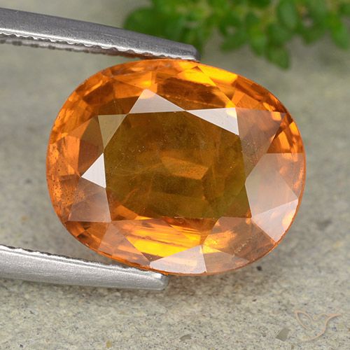 6.70ct 天然 中深橙色 蓝宝石, 椭圆形, VS-SI