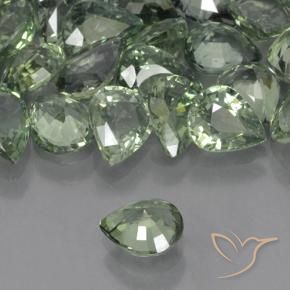 0.68克拉天然蓝宝石，梨形，VVS-VS