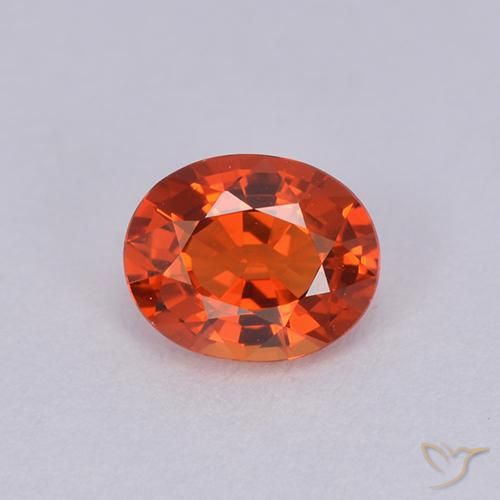 0.88ct 天然 明亮的深红色 蓝宝石, 椭圆形, VVS