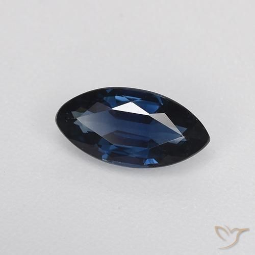 0.69克拉天然蓝宝石，榄尖形，VVS-VS