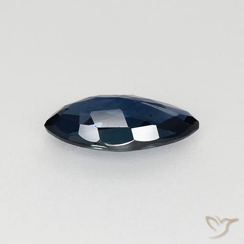 0.67克拉天然蓝宝石，榄尖形，VVS-VS