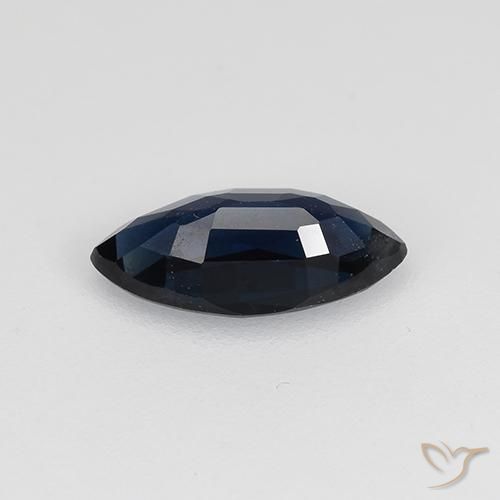 0.70克拉天然蓝宝石，榄尖形，VVS-VS