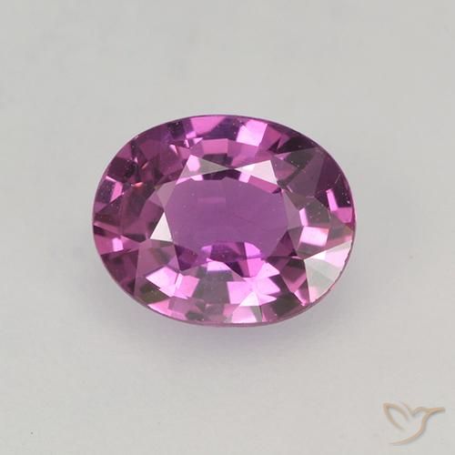 0.68ct 天然 深粉紫 蓝宝石, 椭圆形, VVS