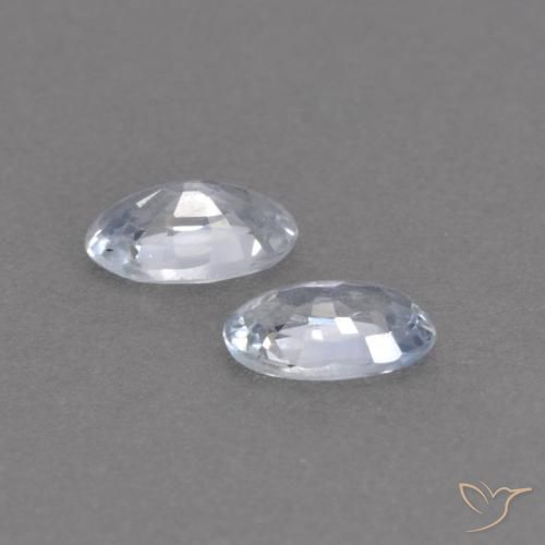 0.55克拉天然蓝宝石，椭圆形，VVS-VS