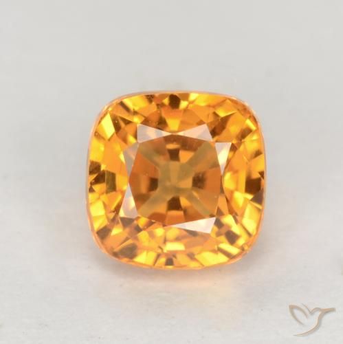0.66ct 天然 深橙金 蓝宝石, 软垫, VS