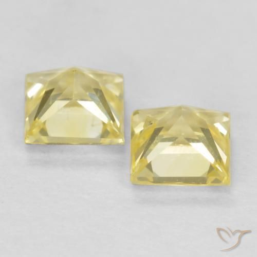0.70克拉天然蓝宝石，正方形，VVS-VS