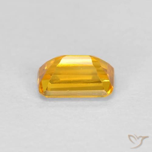 0.50克拉天然金色蓝宝石，祖母绿式切割，5.2×3.3毫米，VVS