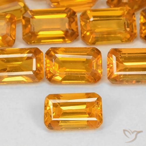 0.43ct 天然 深橙金 蓝宝石, 祖母绿式切割, VS