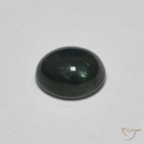 0.67克拉天然蓝宝石，椭圆形，半透明